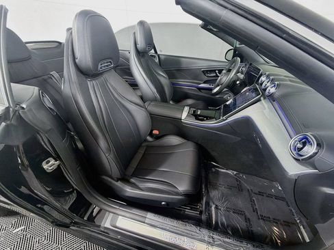 Used 2024 Mercedes-Benz CLE 300 4MATIC Cabriolet image 36