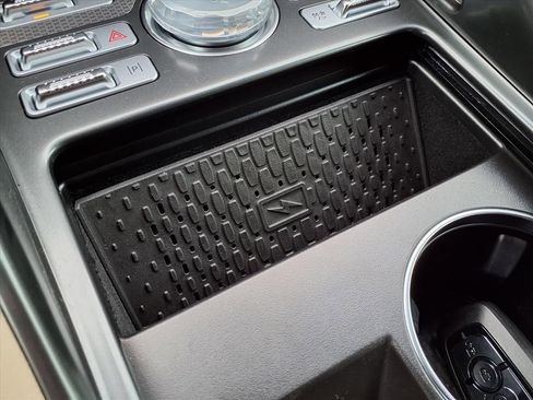 Used 2024 Lincoln Nautilus Premier w/ Equipment Group 102A image 17