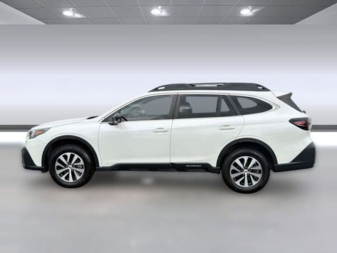 Used 2022 Subaru Outback AWD/4WD image 2
