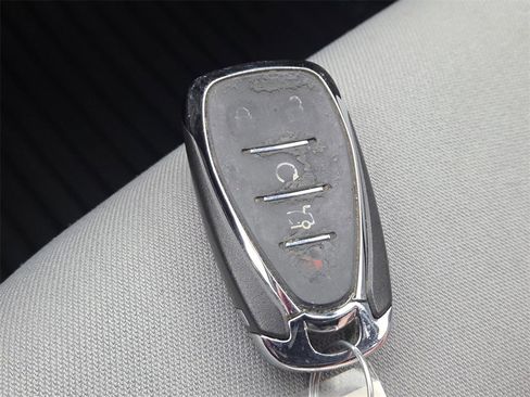 Used 2019 Chevrolet Malibu LT w/ LPO, Convenience Package 2 image 31