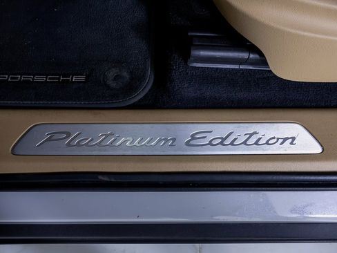 Certified 2023 Porsche Cayenne Platinum Edition image 19