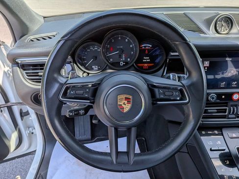 Used 2023 Porsche Macan Turbo AWD/4WD image 10
