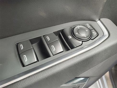 New 2026 GMC Sierra 1500 Elevation image 9