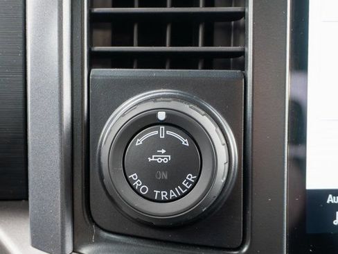 Used 2024 Ford F150 XLT AWD/4WD image 23