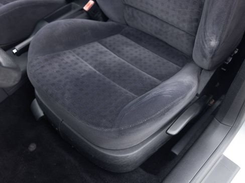 Used 2002 Volkswagen Jetta GLS FWD image 21