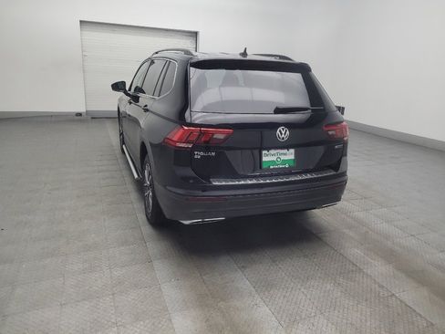Used 2019 Volkswagen Tiguan SE w/ Panoramic Sunroof Package AWD/4WD image 5