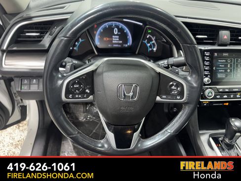 Used 2019 Honda Civic Touring image 16