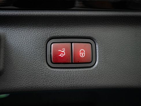 Certified 2024 Mercedes-Benz S 580 4MATIC Sedan image 21