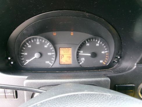 Used 2011 Mercedes-Benz Sprinter 2500 image 12