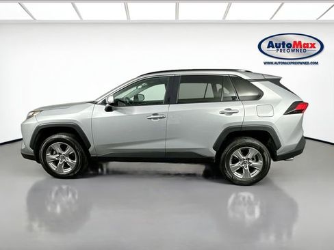 Used 2024 Toyota RAV4 XLE FWD image 8