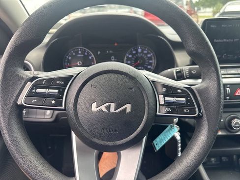 Certified 2023 Kia Forte LXS FWD image 18