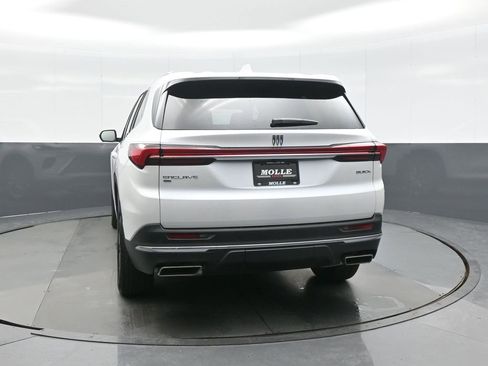 Used 2025 Buick Enclave Preferred w/ Power Package image 6