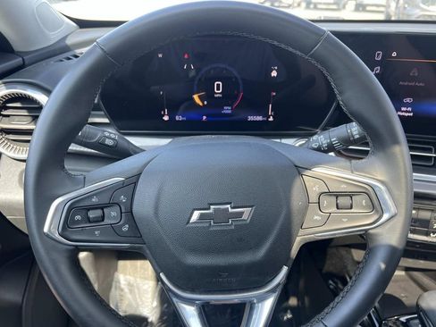 Used 2024 Chevrolet Trax ACTIV w/ Sunroof Package FWD image 16