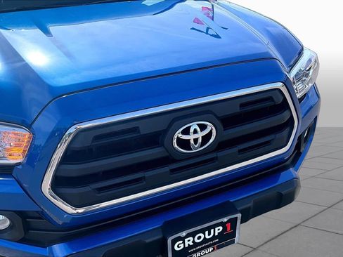 Used 2017 Toyota Tacoma SR5 w/ Tow Package AWD/4WD image 29