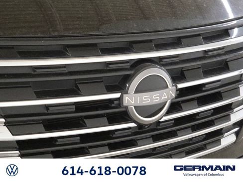 Used 2024 Nissan Rogue Platinum image 17