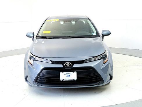 Used 2024 Toyota Corolla LE FWD image 8