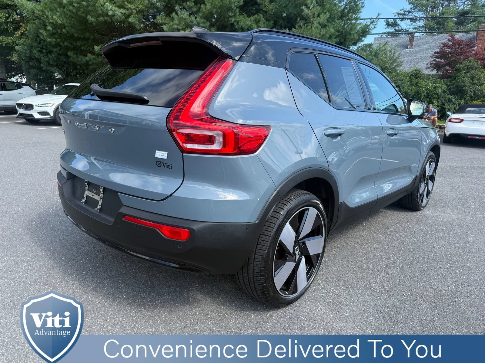 Certified 2023 Volvo XC40 Recharge Ultimate w/ Protection Package Premier AWD/4WD image 7