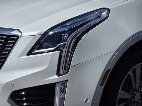 New 2026 Cadillac XT5 Premium Luxury w/ Driver Assist Package AWD/4WD image 5