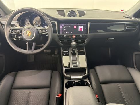 Certified 2026 Porsche Macan AWD/4WD image 15