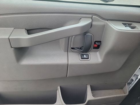 Used 2023 GMC Savana 3500 w/ Power Convenience Package image 14