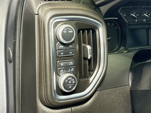 Used 2020 GMC Sierra 1500 AT4 image 28