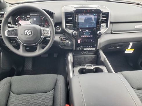 New 2026 RAM 1500 4x4 Crew Cab image 16