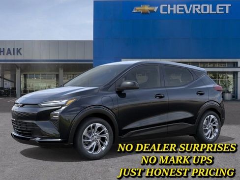 New 2027 Chevrolet Bolt LT w/ Comfort Package FWD image 2