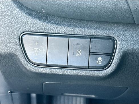 Certified 2024 Kia Seltos EX FWD image 10