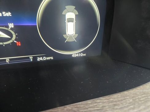 Used 2023 Kia Sorento SX Prestige image 3