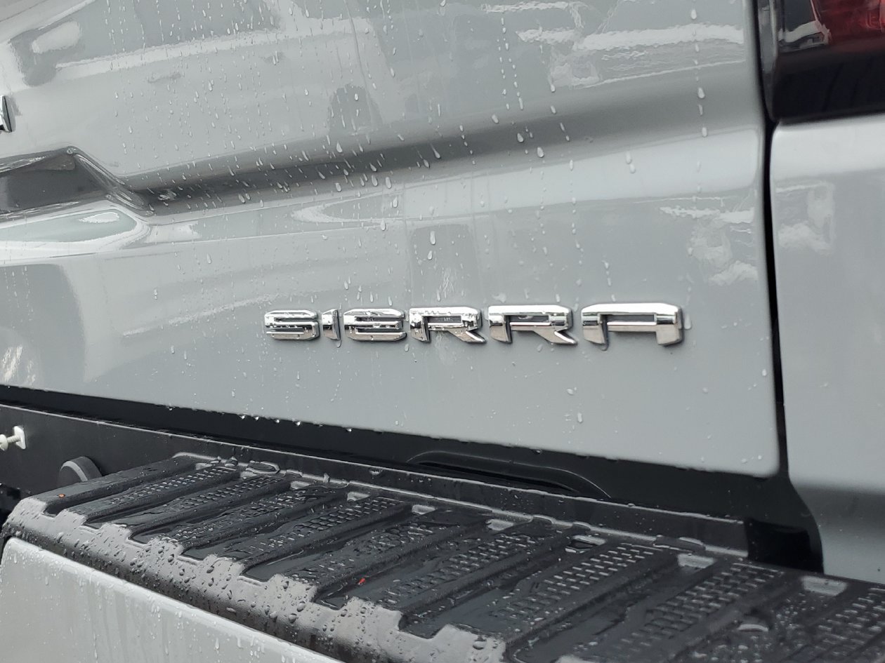 Used 2025 GMC Sierra 1500 Denali w/ Technology Package AWD/4WD image 7