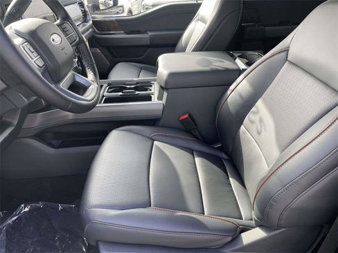 New 2026 Ford F250 Lariat w/ Black Appearance Package image 13