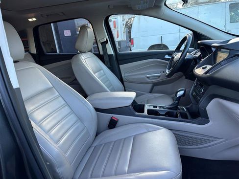 Used 2019 Ford Escape SEL AWD/4WD image 17