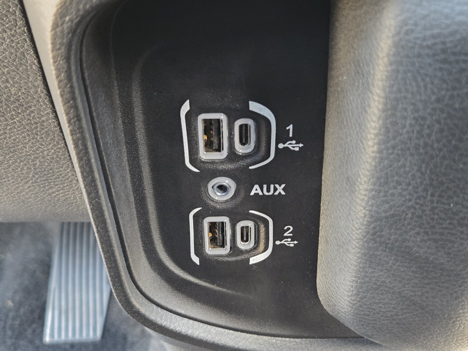 Used 2025 RAM 1500 Tradesman RWD image 27