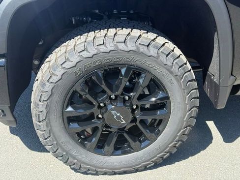 New 2026 Chevrolet Silverado 2500 LTZ w/ Trail Boss Package AWD/4WD image 4