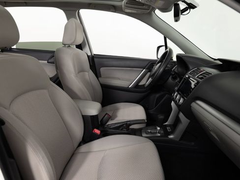 Used 2017 Subaru Forester 2.5i Premium AWD/4WD image 27