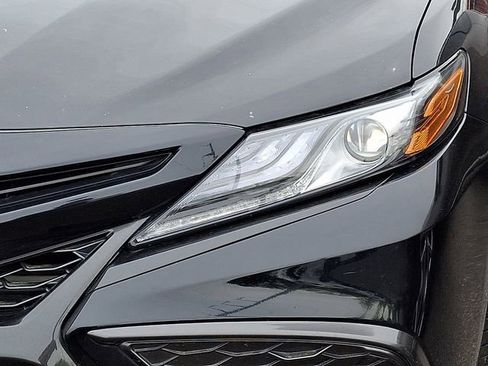 Certified 2022 Toyota Camry XSE FWD image 4
