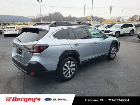 Certified 2023 Subaru Outback Premium image 5