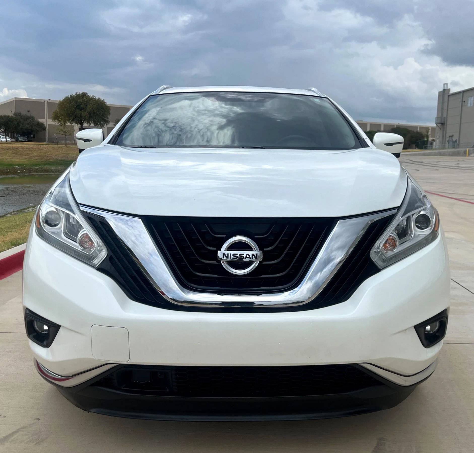 Used 2015 Nissan Murano Platinum w/ Platinum Technology Package AWD/4WD image 2