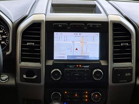 Used 2020 Ford F150 Lariat RWD image 13