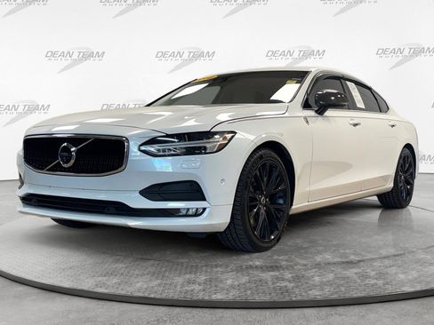 Used 2018 Volvo S90 T6 Momentum w/ Convenience Package AWD/4WD image 3