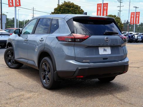 New 2026 Nissan Rogue SV FWD image 2