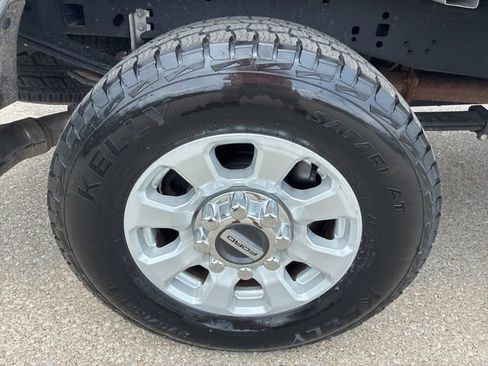 Used 2024 Ford F250 XLT AWD/4WD image 13
