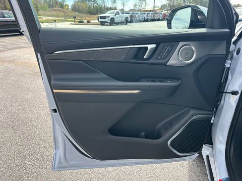 New 2026 Buick Enclave Avenir w/ Super Cruise Package image 11