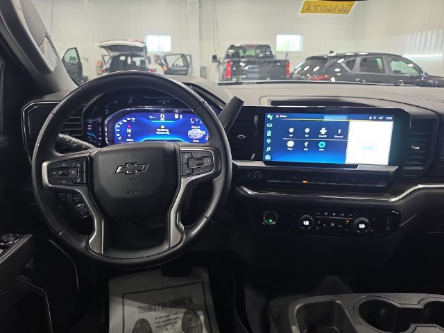 Used 2023 Chevrolet Silverado 1500 RST AWD/4WD image 10