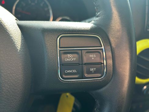 Used 2016 Jeep Wrangler Unlimited Rubicon w/ Connectivity Group image 19