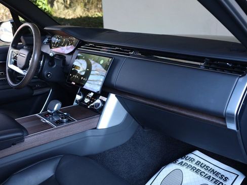 Used 2023 Land Rover Range Rover Autobiography image 26