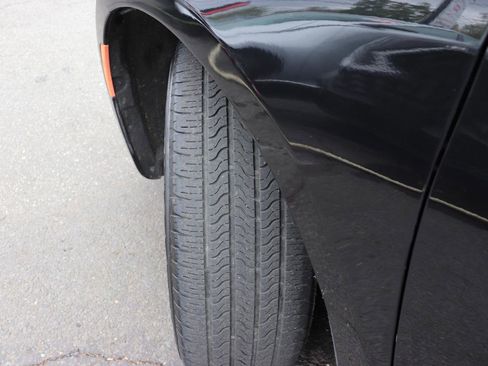 Used 2023 Chrysler Pacifica Touring-L image 65