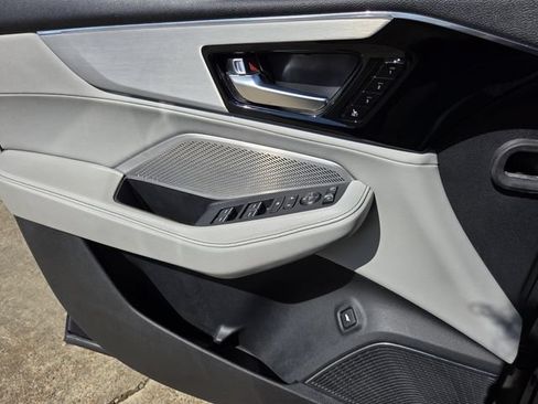 Used 2024 Acura MDX FWD w/ Technology Package image 19