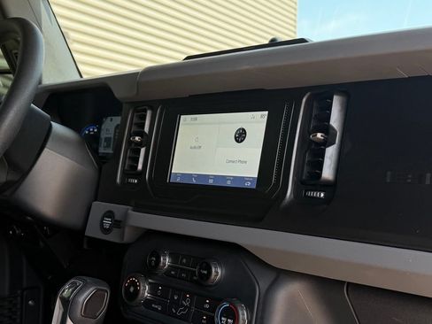 Certified 2022 Ford Bronco 2-Door AWD/4WD image 46