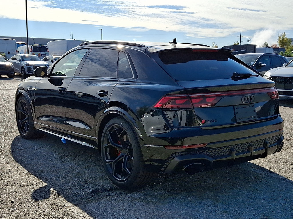New 2027 Audi RS Q8 performance AWD/4WD image 3